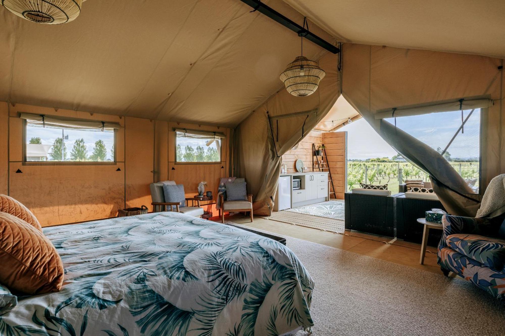Villas & Vines Glamping Хейстингс Екстериор снимка