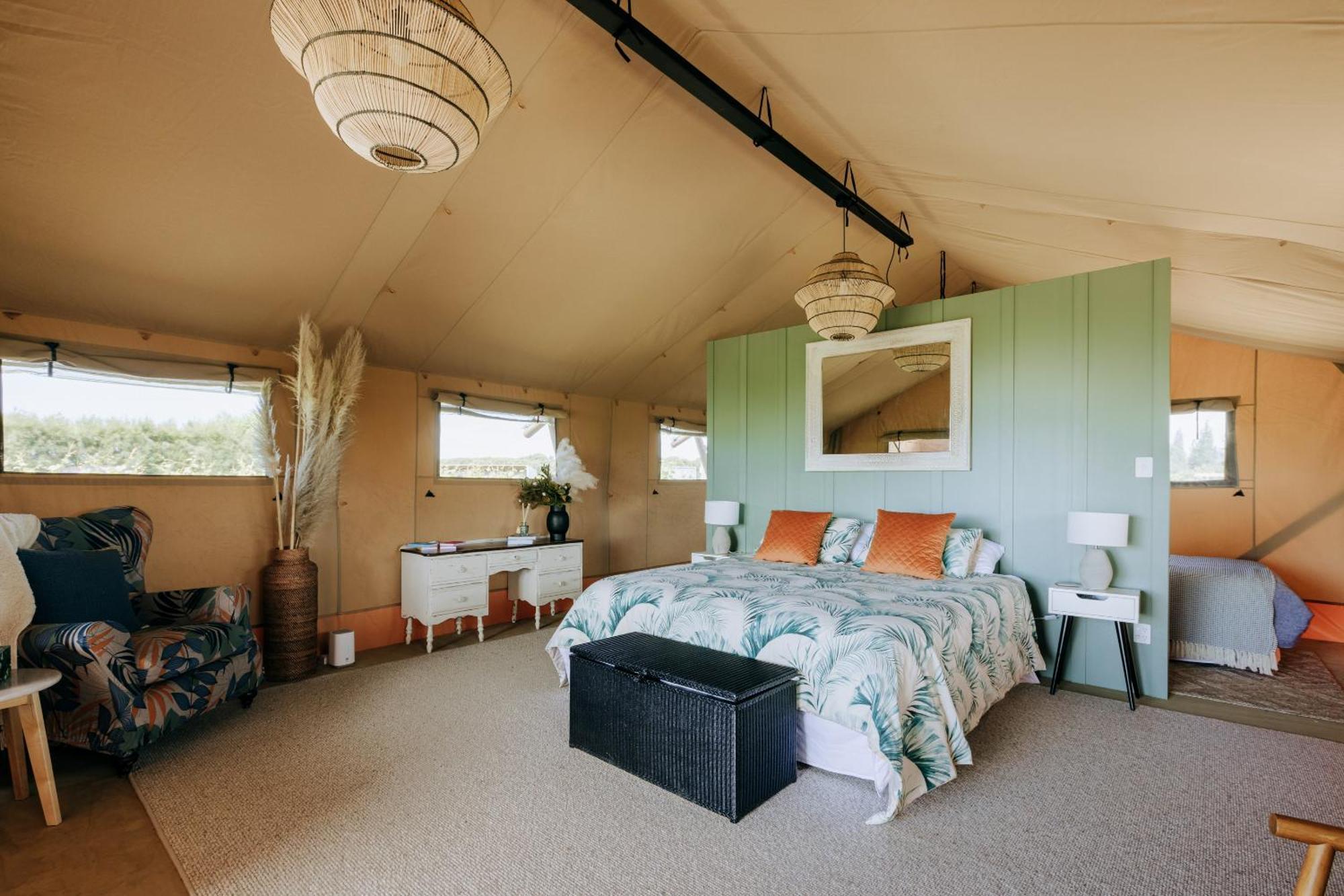 Villas & Vines Glamping Хейстингс Екстериор снимка