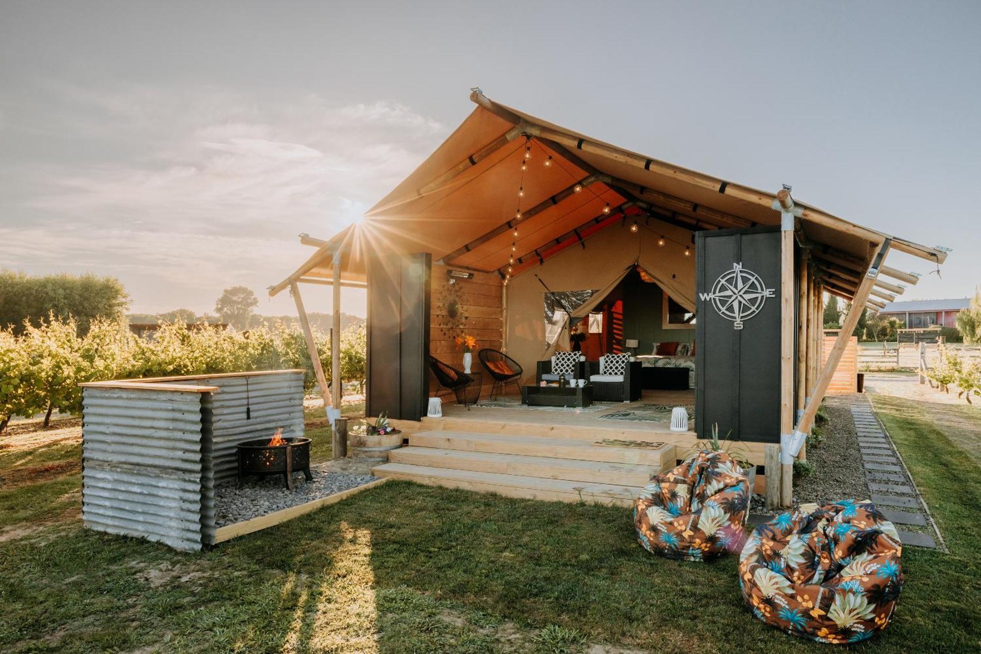 Villas & Vines Glamping Хейстингс Екстериор снимка