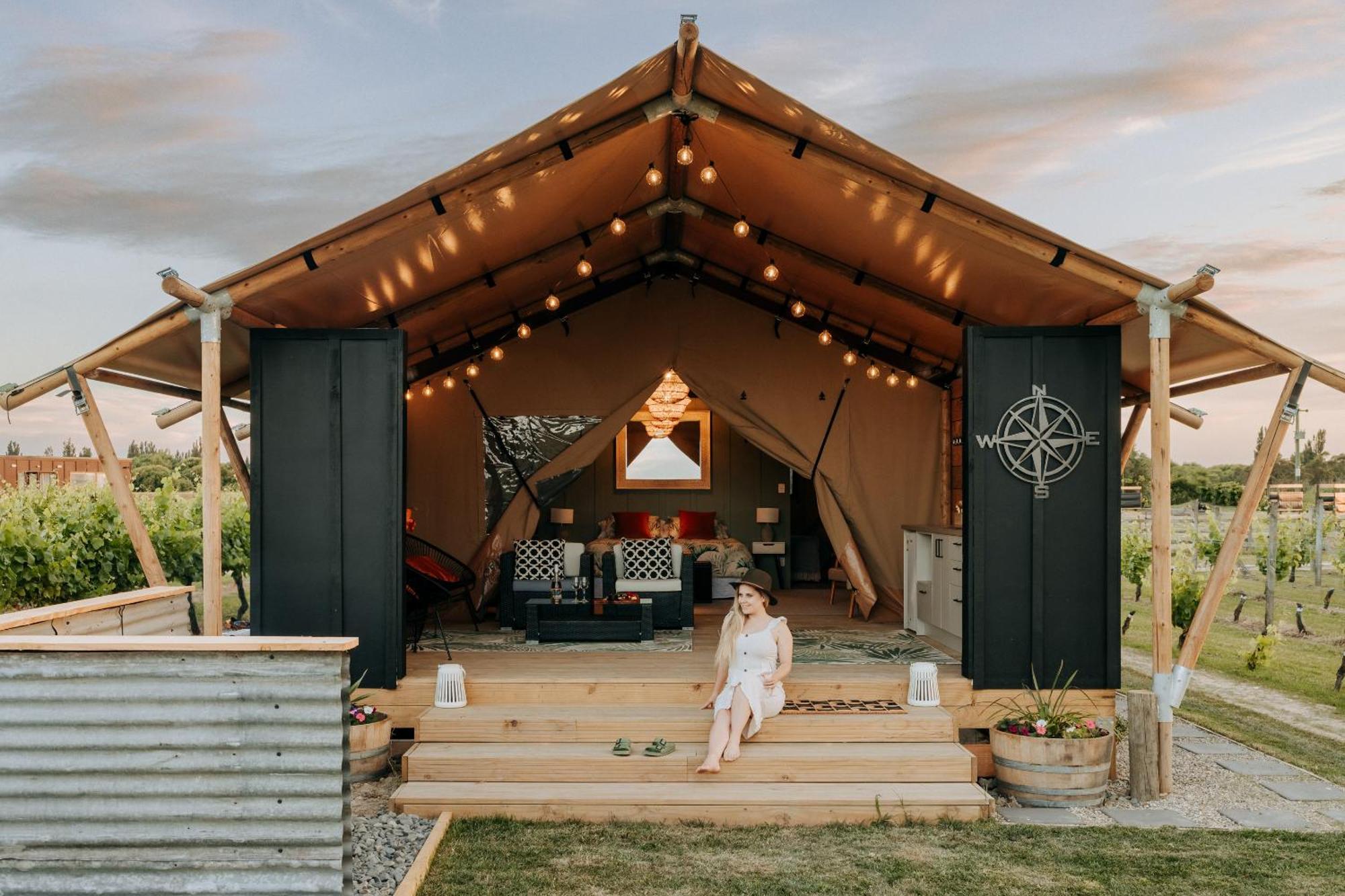 Villas & Vines Glamping Хейстингс Екстериор снимка