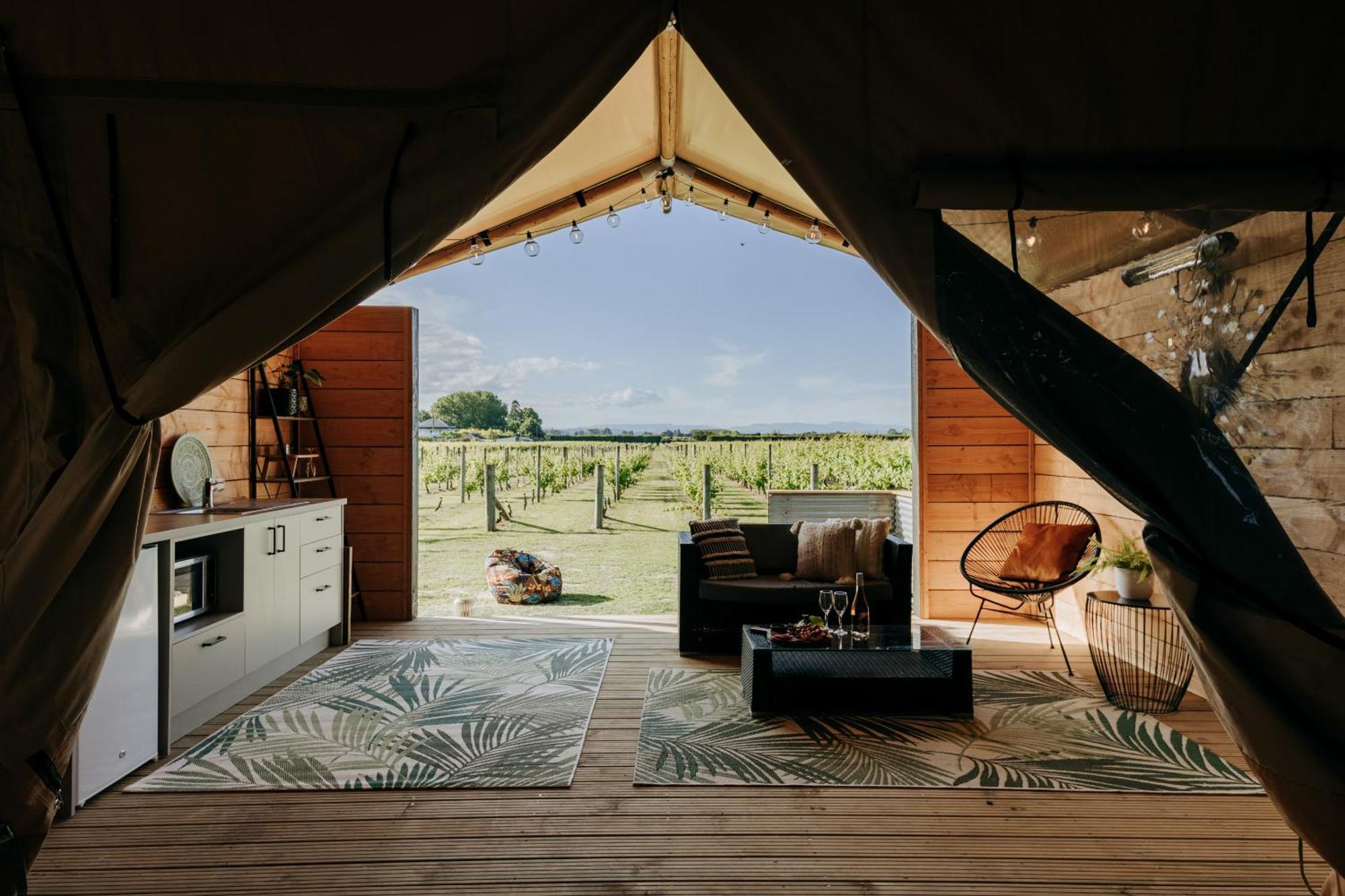 Villas & Vines Glamping Хейстингс Екстериор снимка