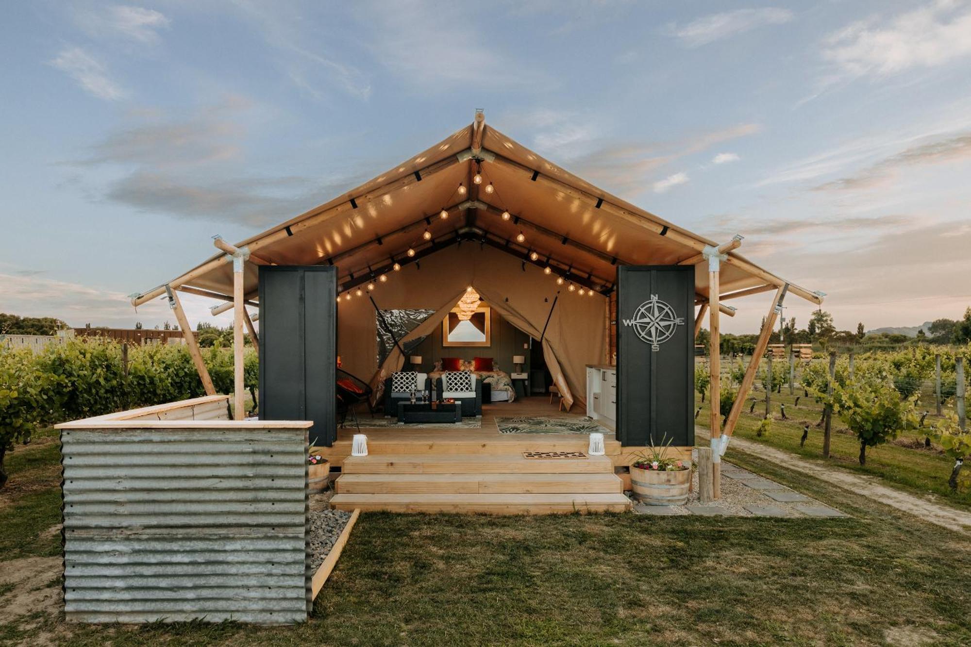 Villas & Vines Glamping Хейстингс Екстериор снимка