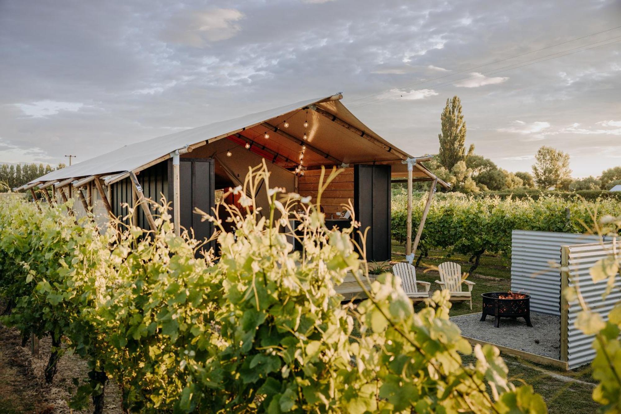 Villas & Vines Glamping Хейстингс Екстериор снимка