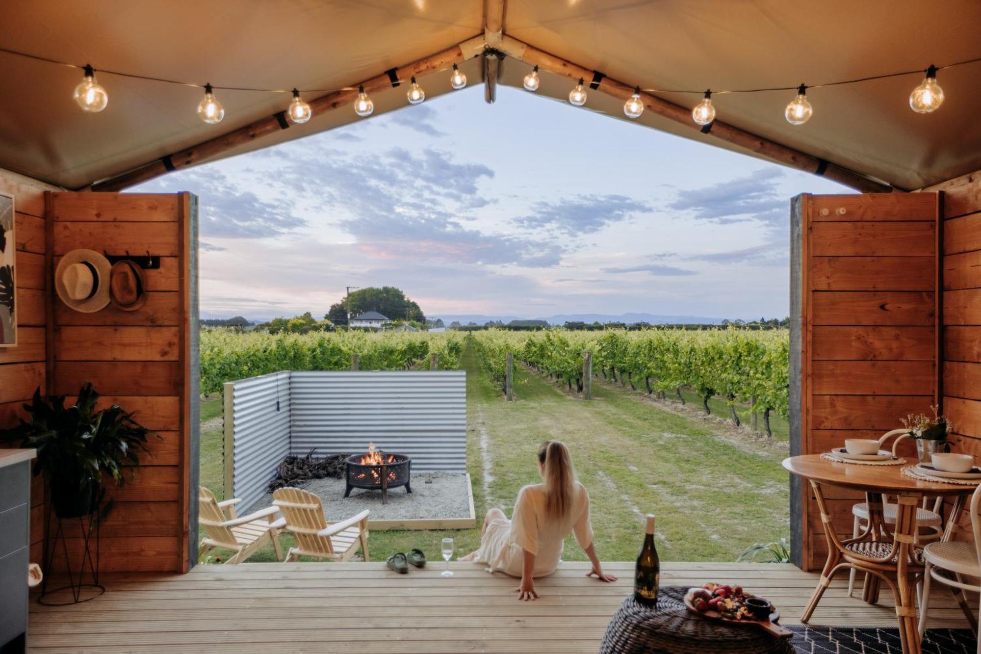 Villas & Vines Glamping Хейстингс Екстериор снимка