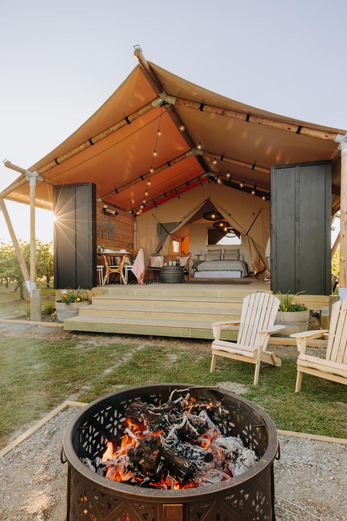 Villas & Vines Glamping Хейстингс Екстериор снимка