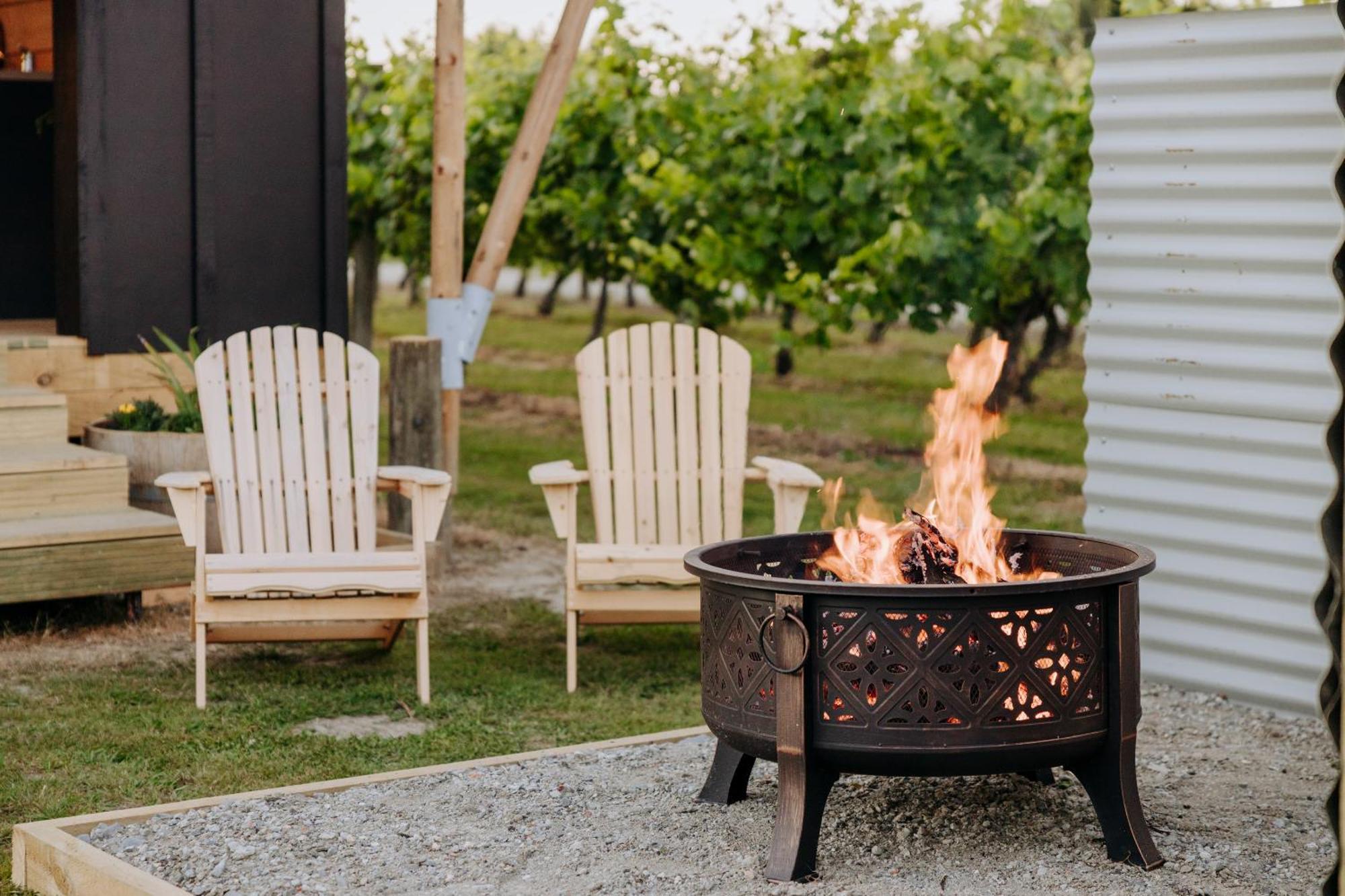 Villas & Vines Glamping Хейстингс Екстериор снимка
