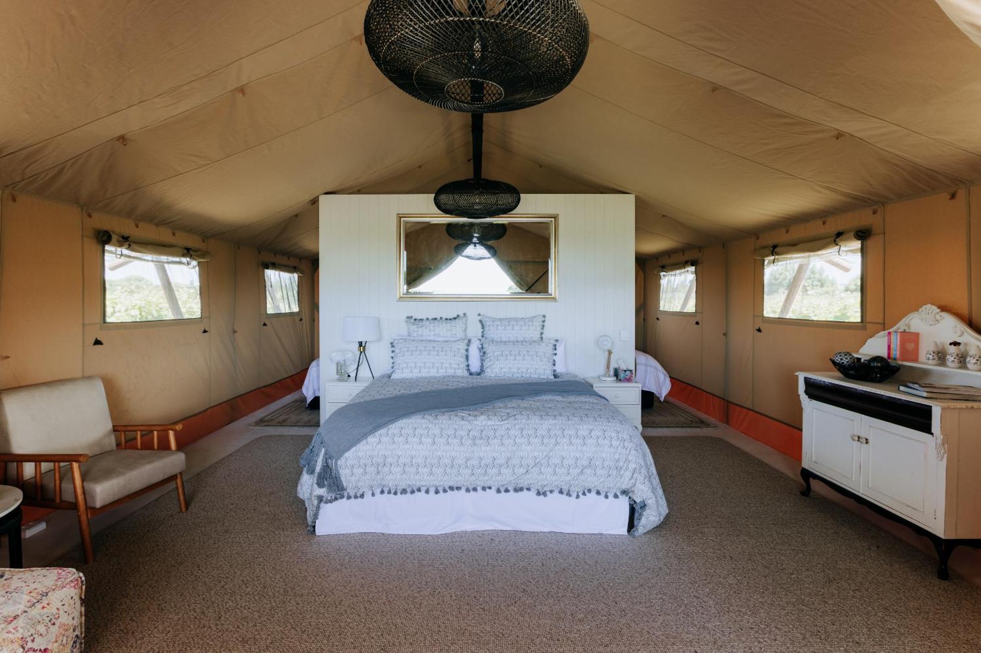 Villas & Vines Glamping Хейстингс Екстериор снимка
